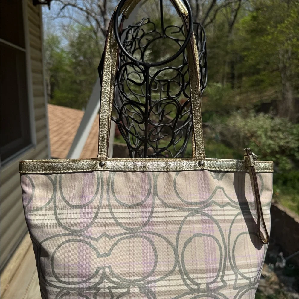 Coach Poppy Tartan Plaid Signature C Tote Bag Metallic Gold Trim Tan Pink - Picture 5 of 6